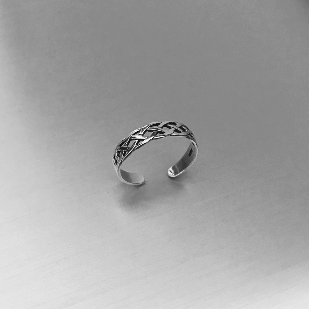 Sterling Silver Celtic Design Toe Ring - image 6